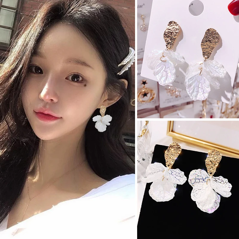 

2019 New Arrival 1Pair Fashion Jewelry Korean Drop Earring Holiday wind Flower Shell 2 Models White Hot Sale
