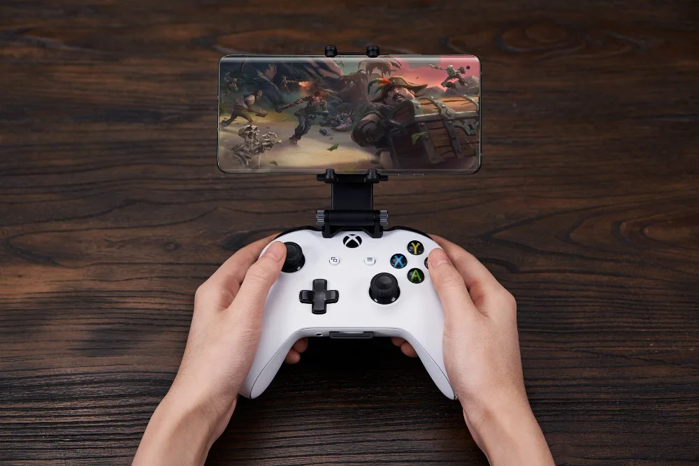 Mobile gaming clips for Xbox controllers (5)