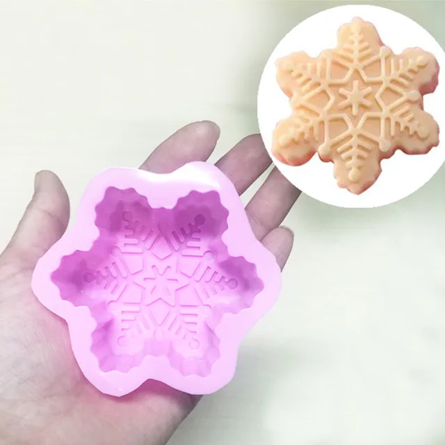 1Pcs 3D Christmas Decorations Snowflake Chocolate Mold DIY Fondant Baking Cooking Cake Decorating Tools Silicone Candle Mold Mould   J