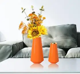 

SIMPLE ORANGE CERAMIC VASE PHNOM PENH FLOWER ARRANGEMENT ORNAMENTS DESKTOP DECORATION FLORAL GLAZE VASE MODERN HOME DECOR