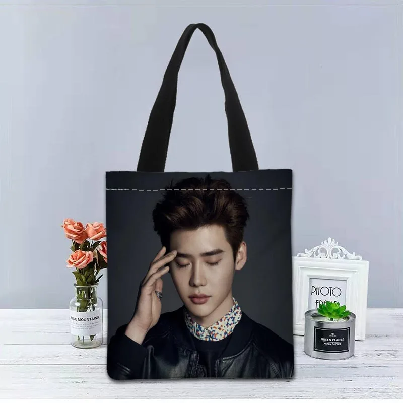 

Custom Lee Jong Suk Tote Bag Canvas Fabric Handbag Two Sides Printed Shopping Bags Traveling Casual Useful Shoulder Bag 1208