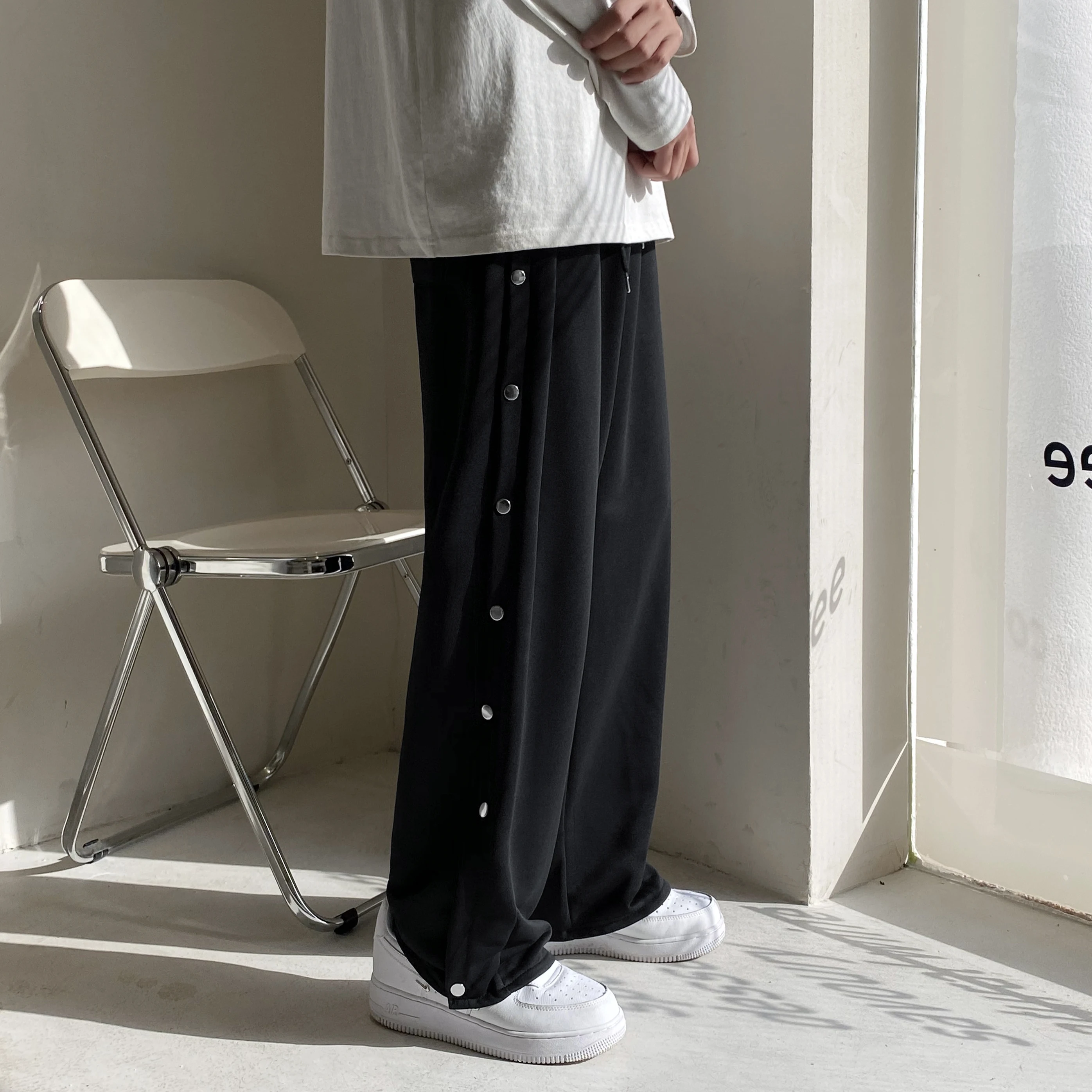 

Korean New Style Trendy Breasted Casual Sprots Pants Loose Wide Pants Black White Sporty Sweatpants Mens Button Fashion Trousers