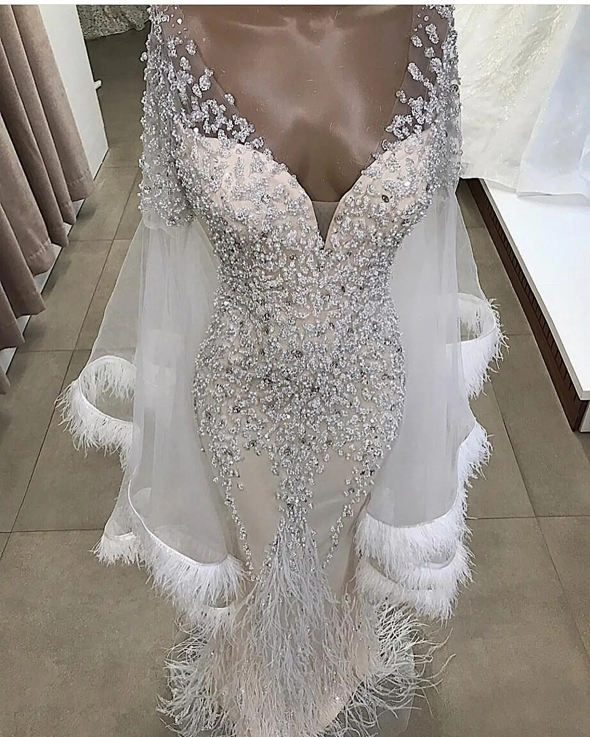 Рисунок 3 - Женское свадебное платье с юбкой годе