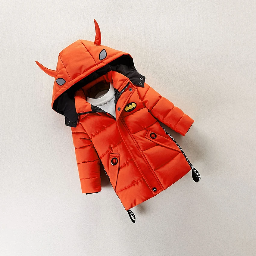 Новинка; детские куртки; зимнее пуховое пальто с рисунком Бэтмена для мальчиков; теплая верхняя одежда для маленьких детей; зимние парки