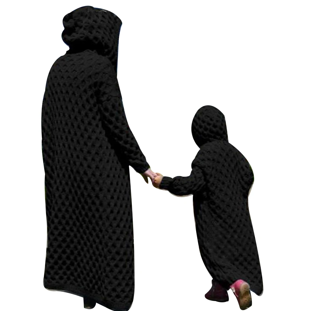 Oeak одинаковые комплекты для семьи, кардиган для мамы и дочки, длинный свитер, осенне-зимнее пальто с капюшоном, однотонная вязаная куртка для мамы и дочки