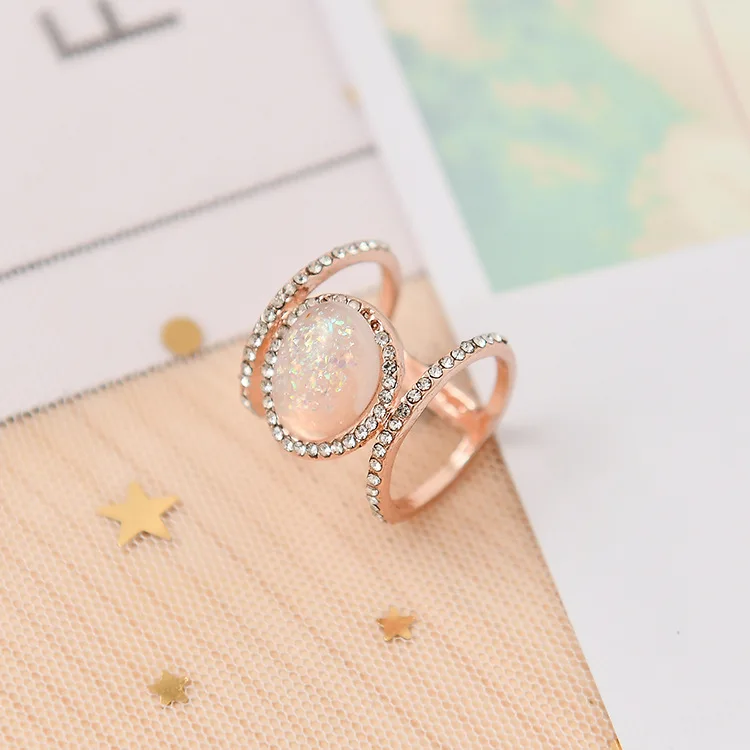 

Irregular Oval Natural Moonstone Rings For Women Bohemian Wedding Engagement Fashion Micro Paved Zircon Finger Jewelry Gifts