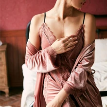 Пижама розовая Женская кружевная пикантная пижама с длинными рукавами соблазнительный Золотой бархатный модный Свободный Домашний халат из двух предметов, комплект для отдыха