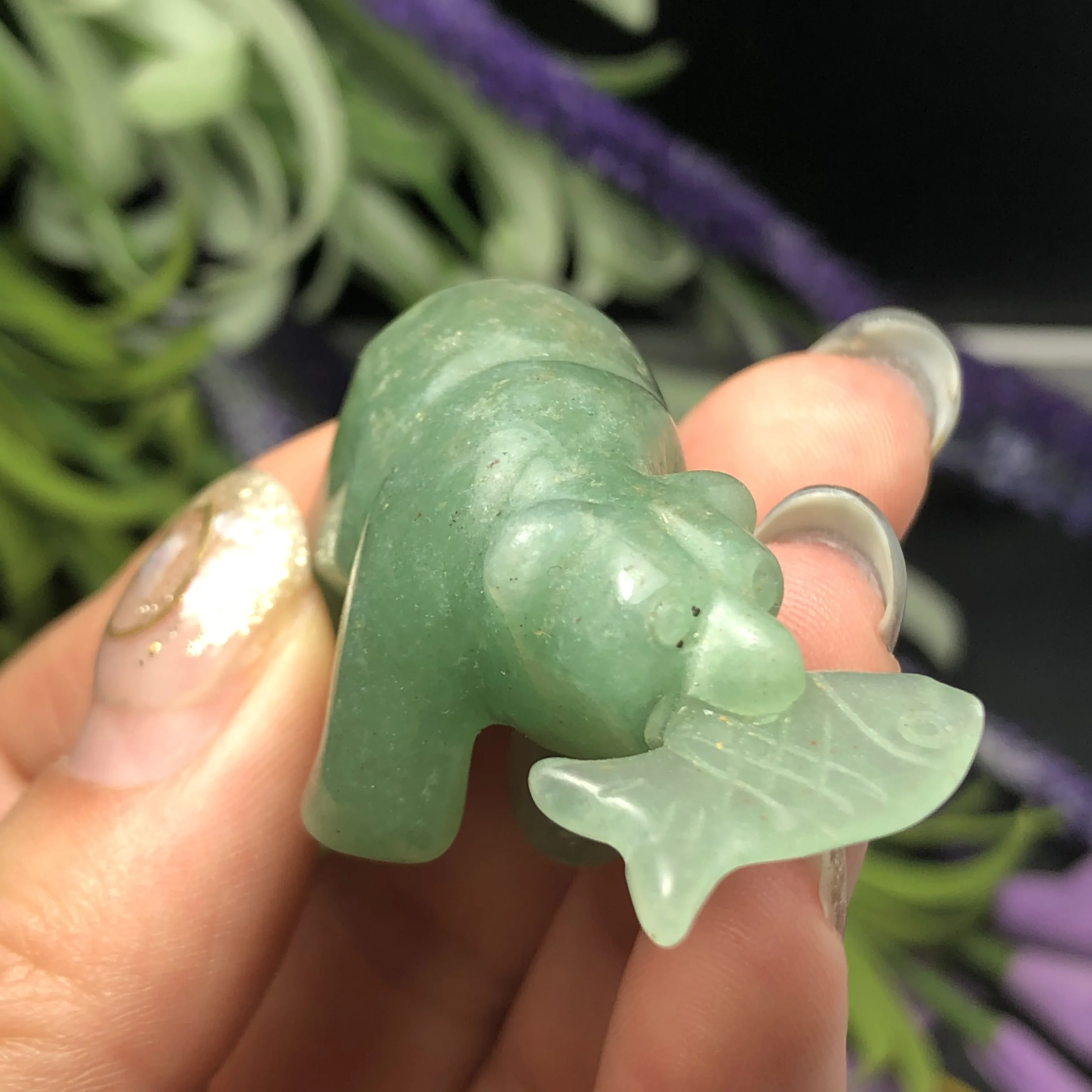 Natural dongling jade carved polar bears eat fish home art decoration | Дом и сад