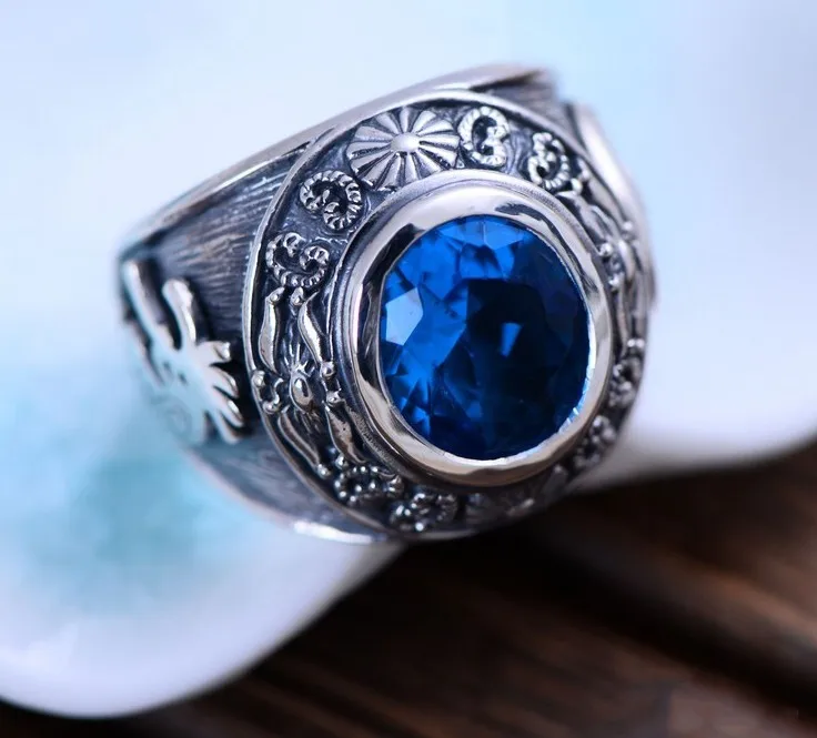

925 sterling silver totem synthetic blue crystal male character ring