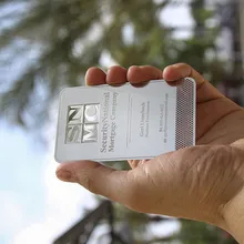 Роскошная лазерная резка металлическая визитная карточка из нержавеющей стали