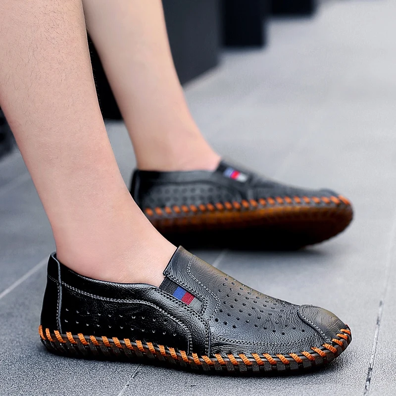 

2020 Summer Casual Men Shoes Leather Sandals Breathable Moccasins Loafers Male Flats Slip on Driving Shoes New Big Size Lofars