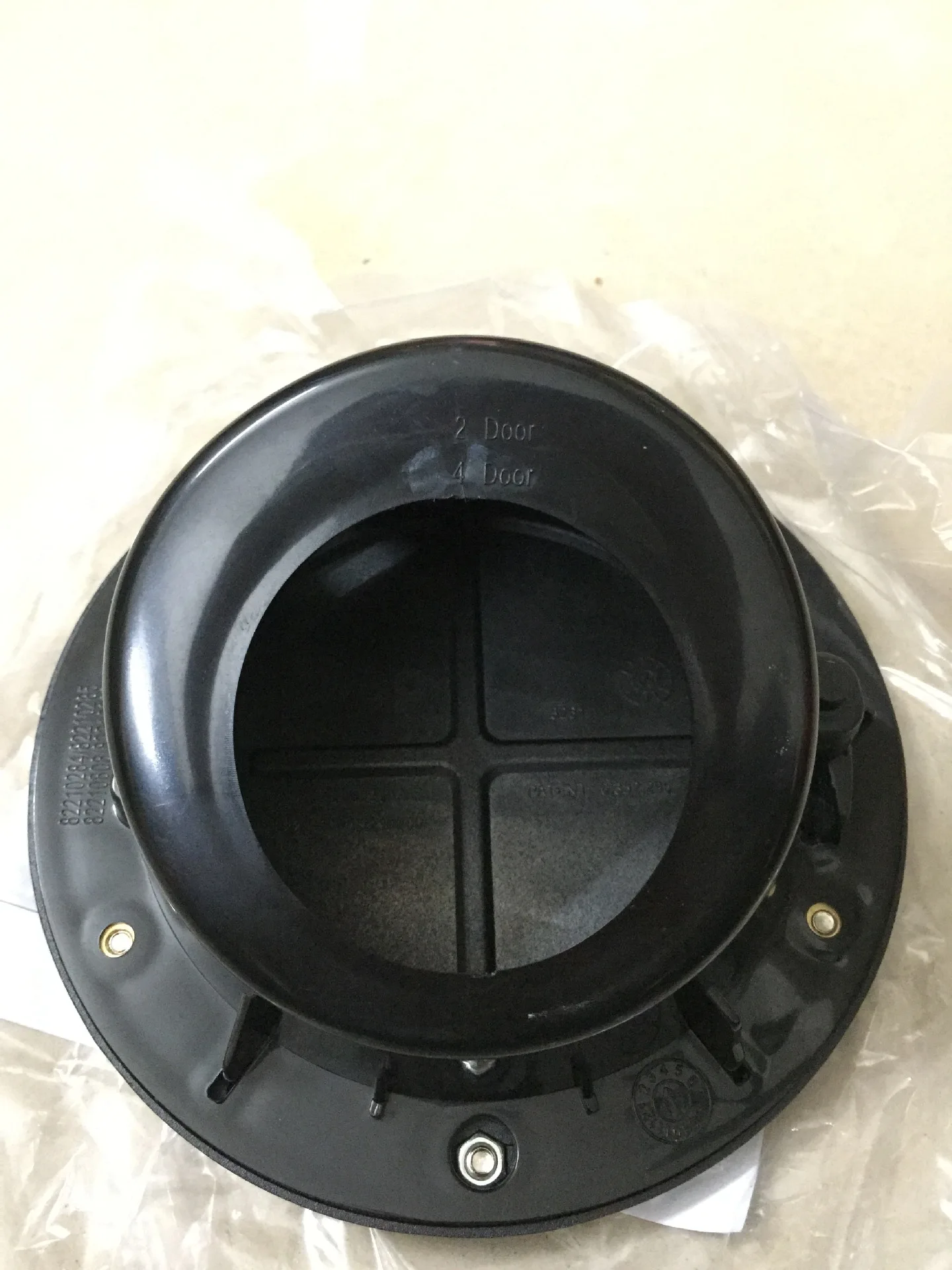 Рисунок 3 - Крышка топливного бака для Jeep