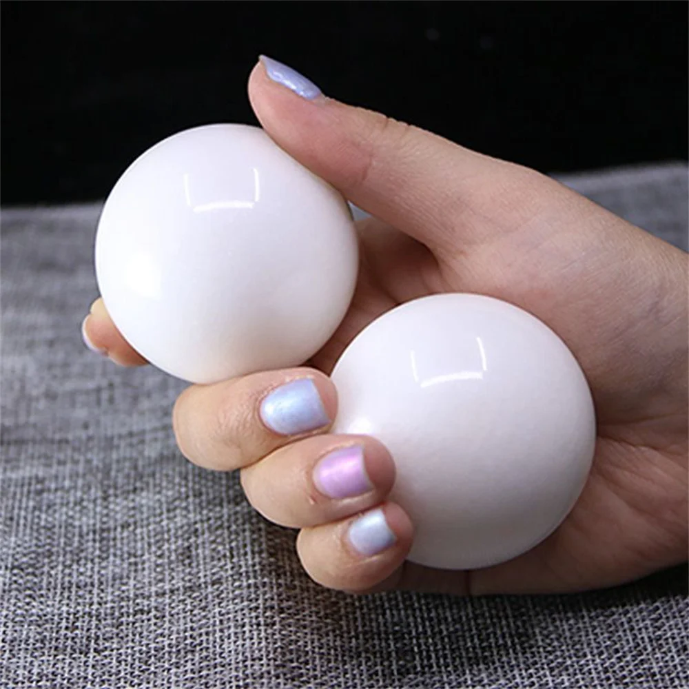 1Pair 50mm Natural Jade Baoding Ball Fitness Handball Quartz Sphere Relaxation Hand Wrist Exercise Massage Therapy Healing Stone
