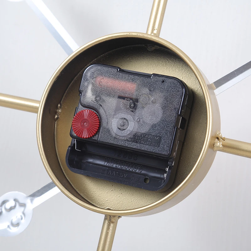 Modern Minimalist Digital Wall Clock Wrought Iron Golden Creative Wall