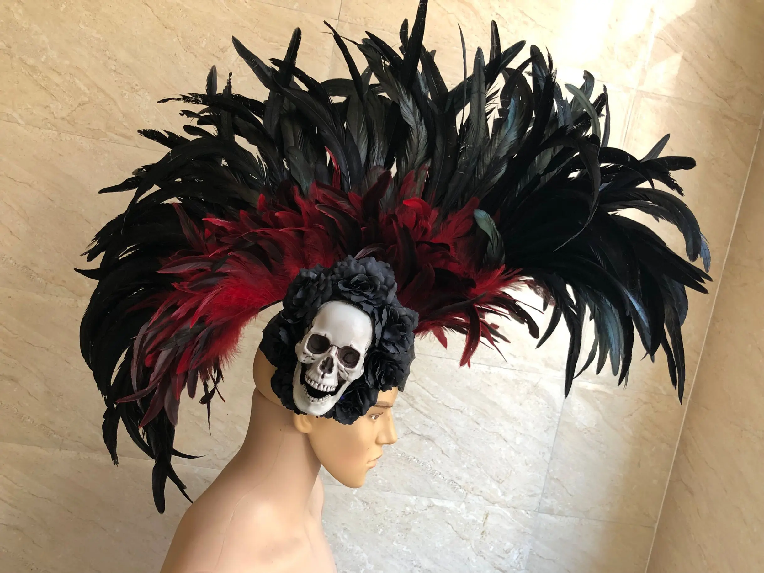 Короче спереди и длиннее сзади) spettacolo di danza copricapo di piume di Аксессуары di abbigliamento в интернет-магазине La FESTA ла Maschera IL праздник Пасхи шляпа на Хеллоуин