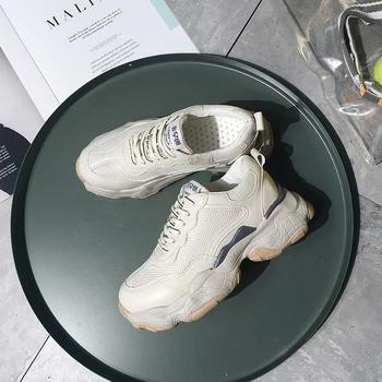 

2020 Autumn and Winter Wild Sports Shoes Explosion Models Stitching Thick Bottom Female Black and White Running Shoes E14-100