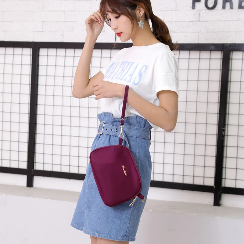

Simple Fashion Large Capacity Crossbody Bag Women's Lightweight Waterproof Nylon Bag Travel Shopping Versatile Tote