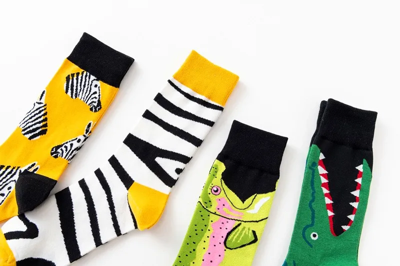 ladies socks 1 Pair Creative New Arrivals Fashion Harajuku Kawaii Happy Casual Women Socks Shark Crocodile Zebra Animal Print Funny Socks christmas socks womens