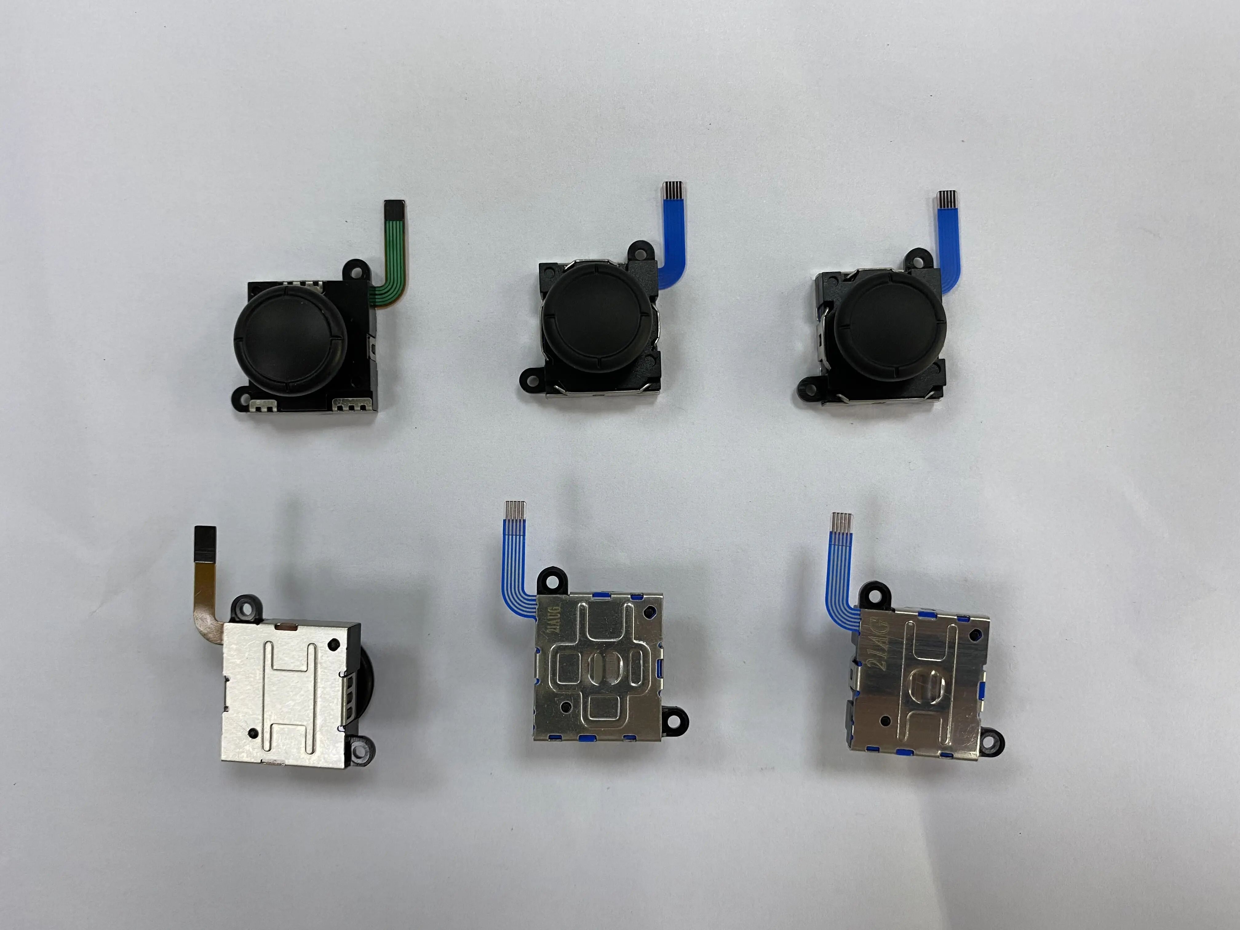 10Pcs 4 Colors Left/Right 3D Analog Sensor Joystick Thumb Sticks Replacement NS Switch Joycon Controller Switch Lite Joystick Replacement Arcade Joystick Game Joystick