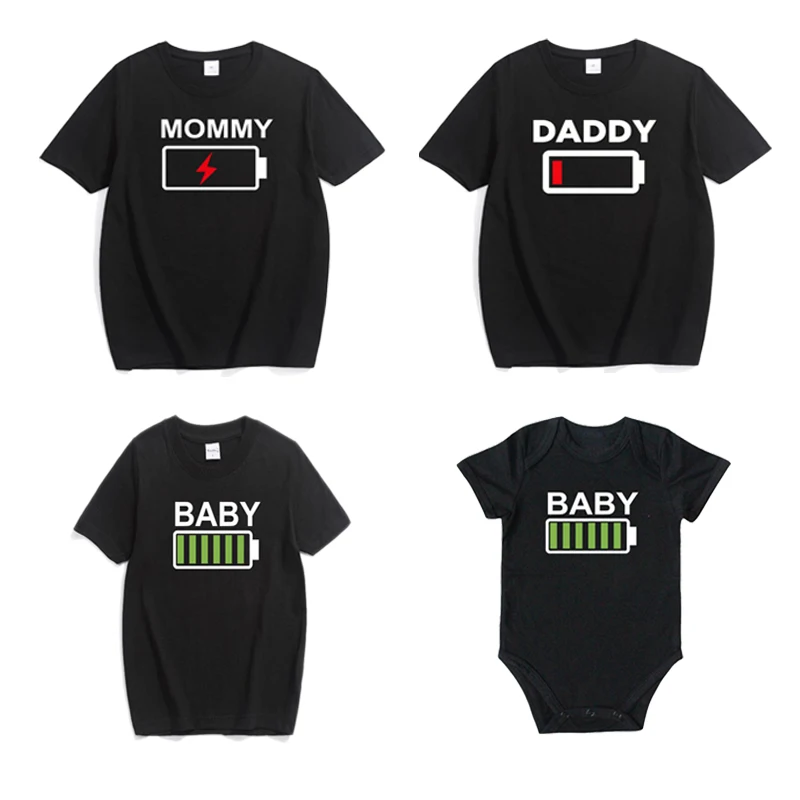 

Family Look Matching Clothes 2023 Father Mother Son Daughter Kids T-shirt Casual Mom Daddy and Me Baby Boy Girl Clothes Outfit