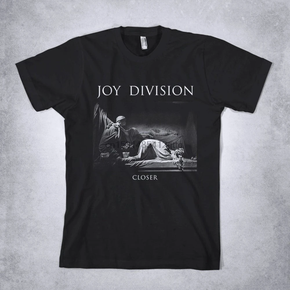 Готическая футболка с надписью JOY DIVISION |
