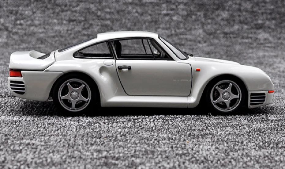 Welly 1:24 Porsche 959 литая под давлением Модель гоночного автомобиля в коробке