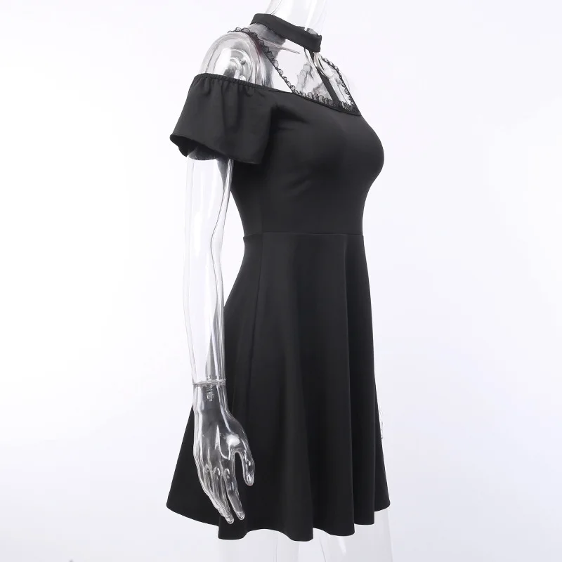 Винтажный в стиле панк готика платья Harajuku Кружева Холтер ремень с открытыми плечами плиссированные сексуальные платья осень лето черное лоскутное платье