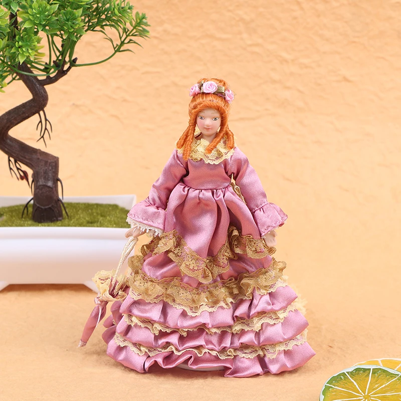 1:12 Miniature Lady Mini Victorian Dolls Dollhouse Decoration Accessories 11