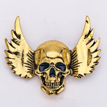 

Retro Classic Metal Brooch Pins Halloween Skull Wings Clothes Pin Funny Men and Women Holiday Gifts