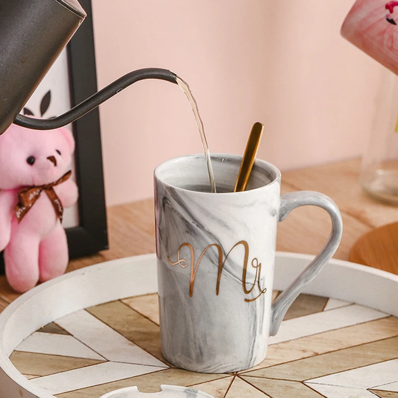 

European Ceramic Cup Milk Mugs Tea Mug Marble Pattern Nordic Creative Couple Water Cups Golden Spoon set Business Mug Coffee Cup