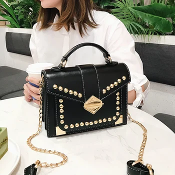 

Luxury Woman Bag Famous Designer Rivet Fashion Solid Leather Crossbody Bag for Woman 2020 Chain Lady Handbag