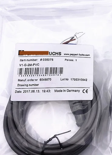 

2 new V1-G-2M-PVC connecting lines in stock