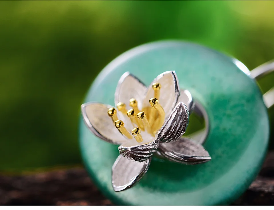 LFJB0095-Lotus-Whispers-Drop-Earrings_07