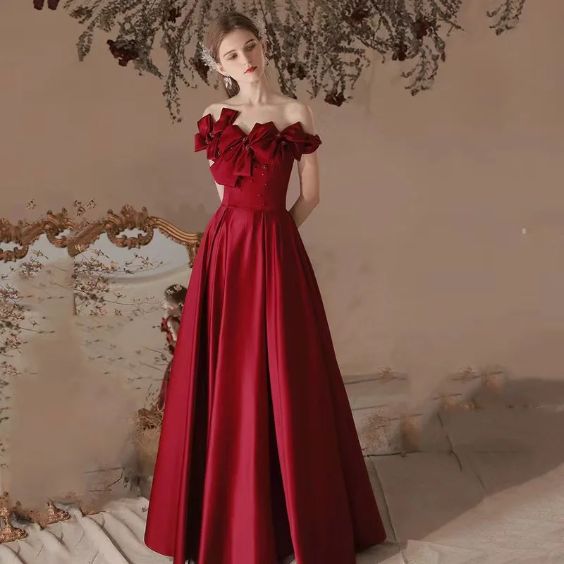 

Burgundy Evening Dress Off The Shoulder Strapless Bow A-Line Floor-Length Party Wedding Backless Bandage Celebrity Prom Gowns