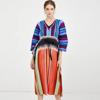 

Spring 2020 new striped contrast color V-neck dress Miyak fold Women's Fashion Large Size One-Shoulder Sleeve Lace Print Dress 7