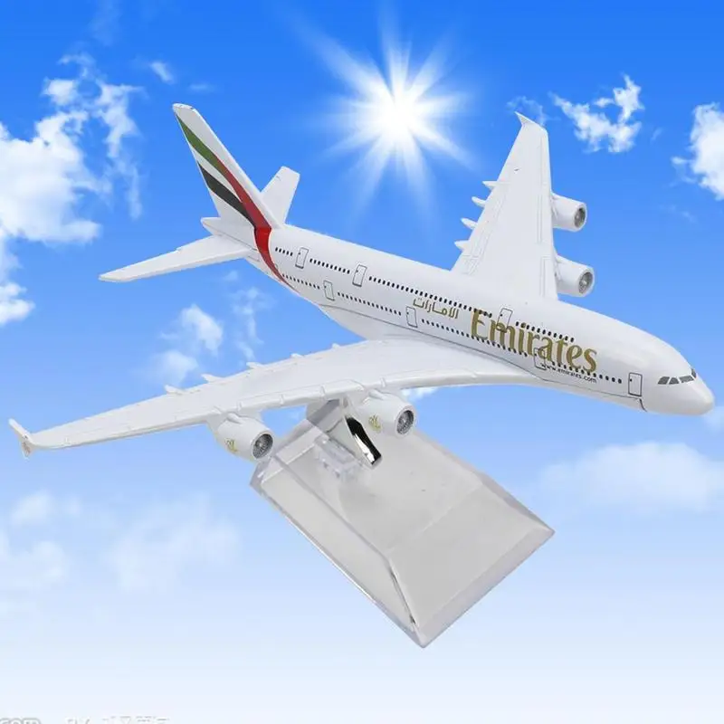 

16cm 1:400 A380 Emirates Airlines Aircraft Model Metal Alloy Model Plane Simulation Passenger Model Decor Airplane Birthday Gift