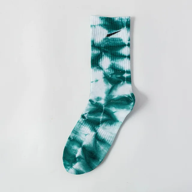 New Fashion Tie-dye Men and Women Socks Cotton Colorful Vortex Hook 19 Styles HipHop Skateboard Funny Happy Soft Girls Sockings Black