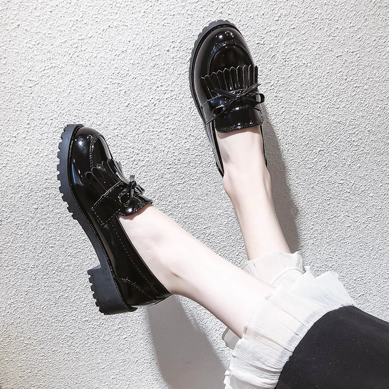 

Round Toe Autumn Casual Woman Platform Shoes Patent Leather Ballet Flats Ladies' Footwear Bow-Knot British Style Oxfords