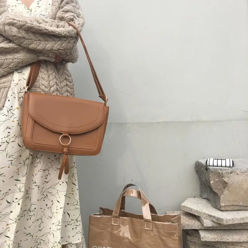 

2019 Exclusive Design Non-mainstream Tassels with Small Circular Ring Metal Pu Square Solid Color Large Shoulder Bag Single-shou