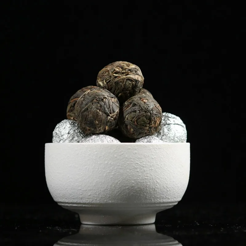 

China Yunnan Oldest Ripe Tea Old Class Ancient Tree Pure Material Detoxification Beauty Green Food