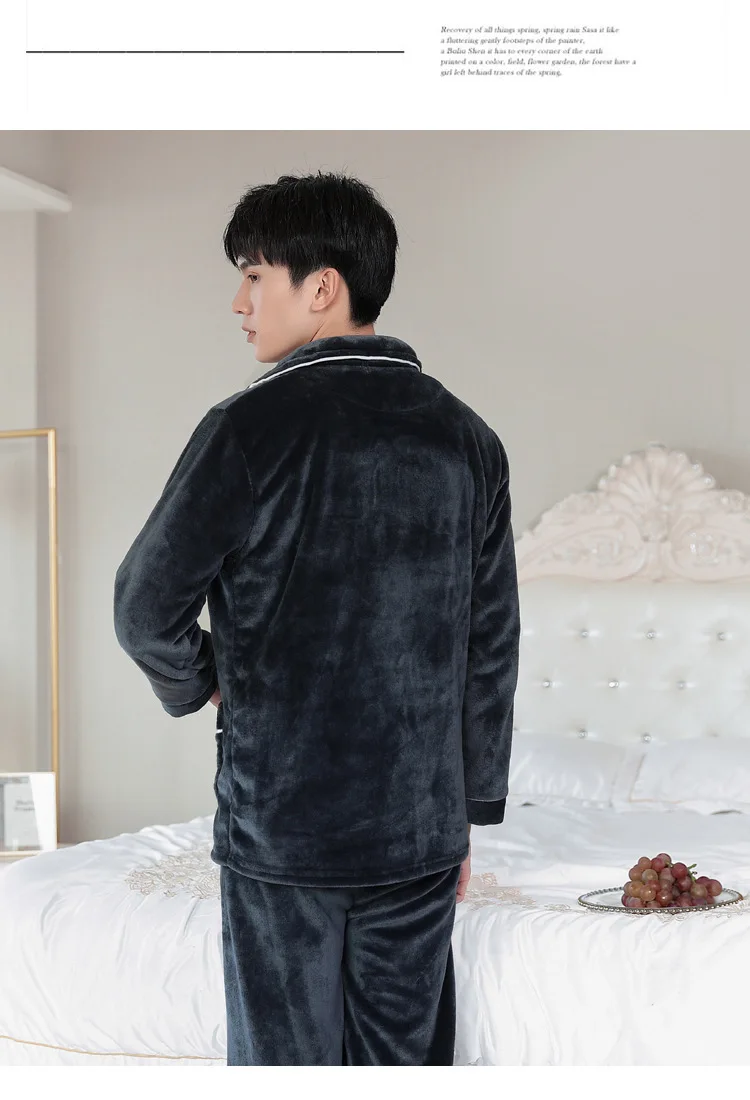 21417799998_1435614937