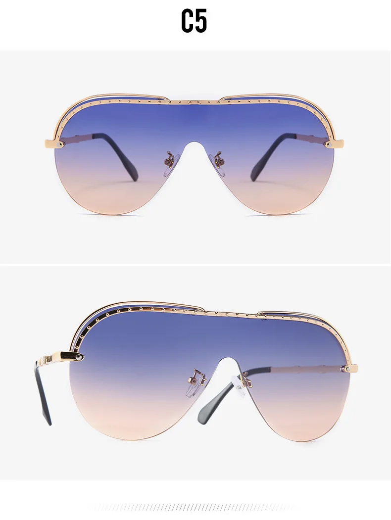 13183775336_810483317