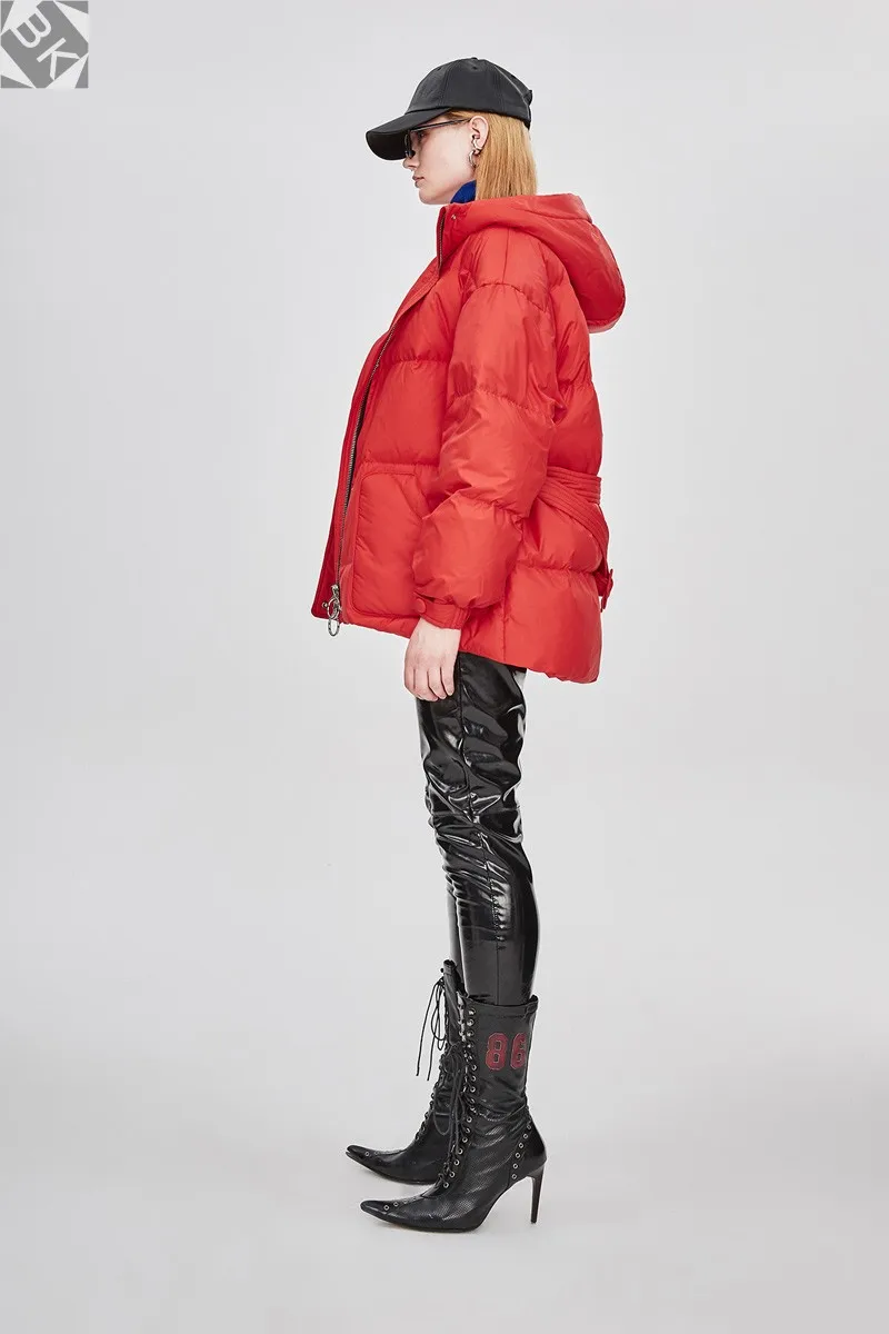 Пуховик зимняя новая модная уличная дизайнерская Брендовая женская куртка 90% утиный пух красивая верхняя одежда для девочек пальто с поясом