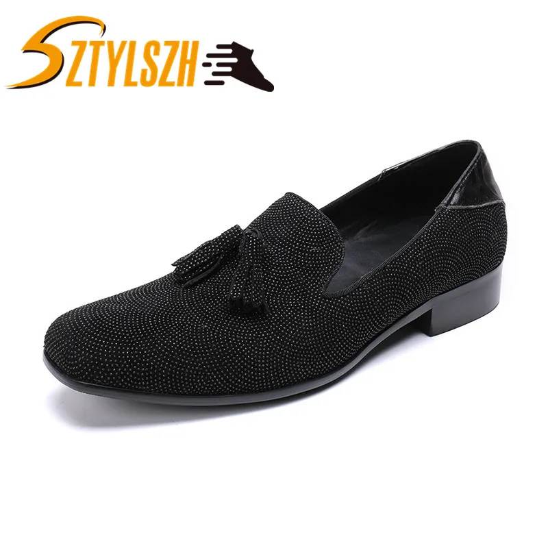 

Luxury Fashion Men Loafers Gold and Black Diamond Rivets Surface Party Man Flats Spiked Moccasins Leather Loafers Tassels Shoe