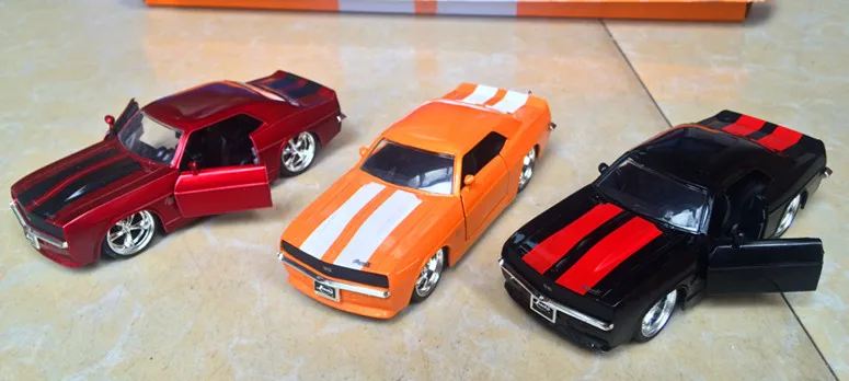Jiada gm srt Mustang 1: 32 модель автомобиля из алюминиевого сплава ВОИН автомобиль спортивный автомобиль модель игрушки