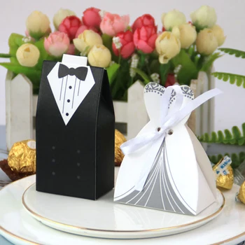 

50/100pcs Bride And Groom Wedding Favor And Gifts Box Candy Box DIY Chocolate Box With Ribbon Souvenirs Party Wedding Decoration