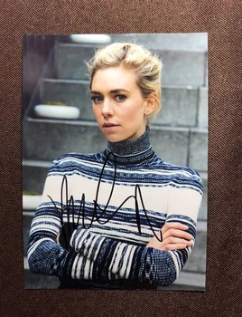

hand signed Vanessa Kirby Noola Noo autographed photo 5*7 autograph in ink 89L4