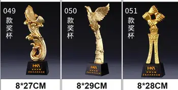 

Creative gift home Osprey crown trophy customized creative resin crafts furniture furnishing factory direct sales