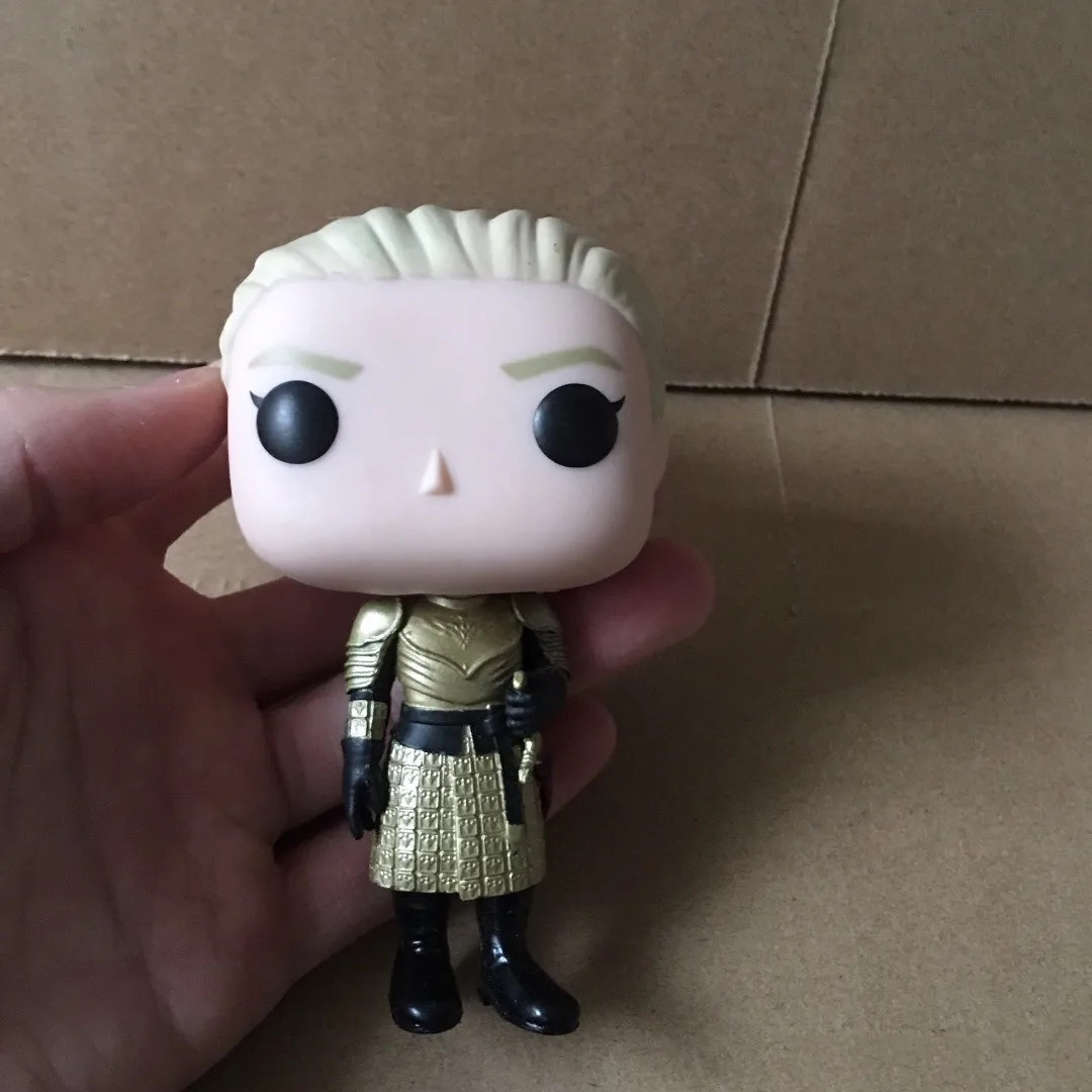 Эксклюзивная оригинальная подержанная фигурка престолов Funko pop Brienne of Tarth