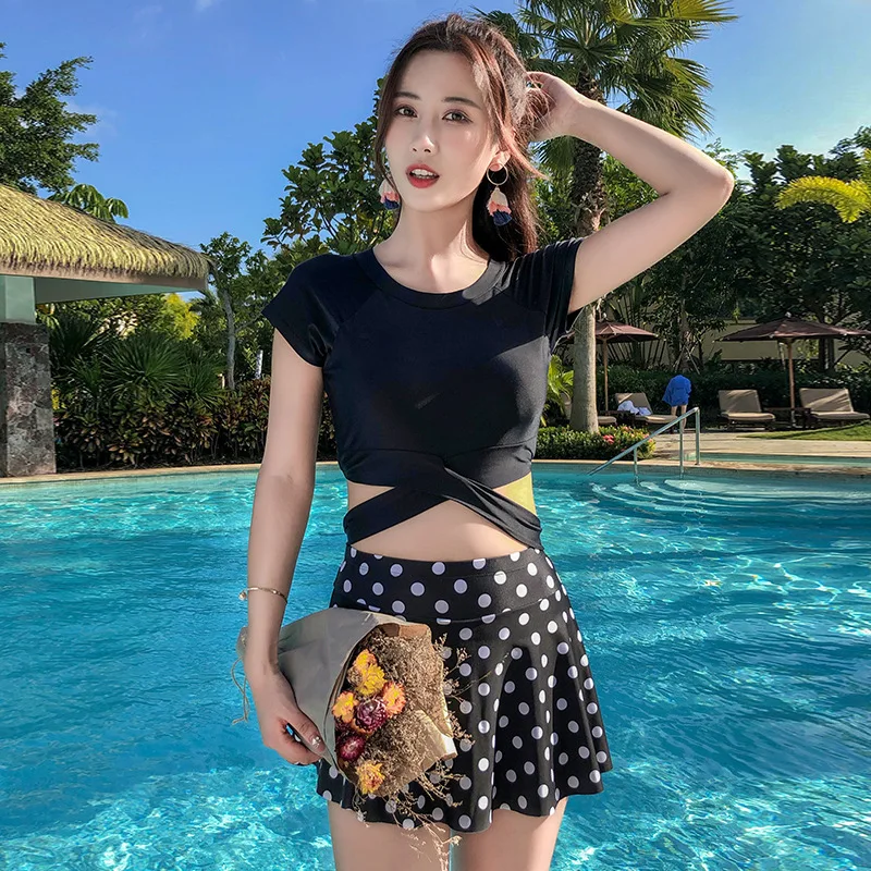 

Swimwear Women's Conservative Split Type Boxer Swim Bathing Suit 2018 New Style Slimming Belly Covering Short Sleeve Sports Larg